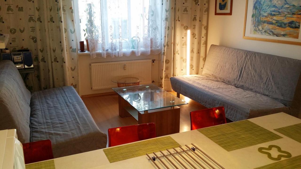 Holiday Apartments Karlovy Vary Esterno foto