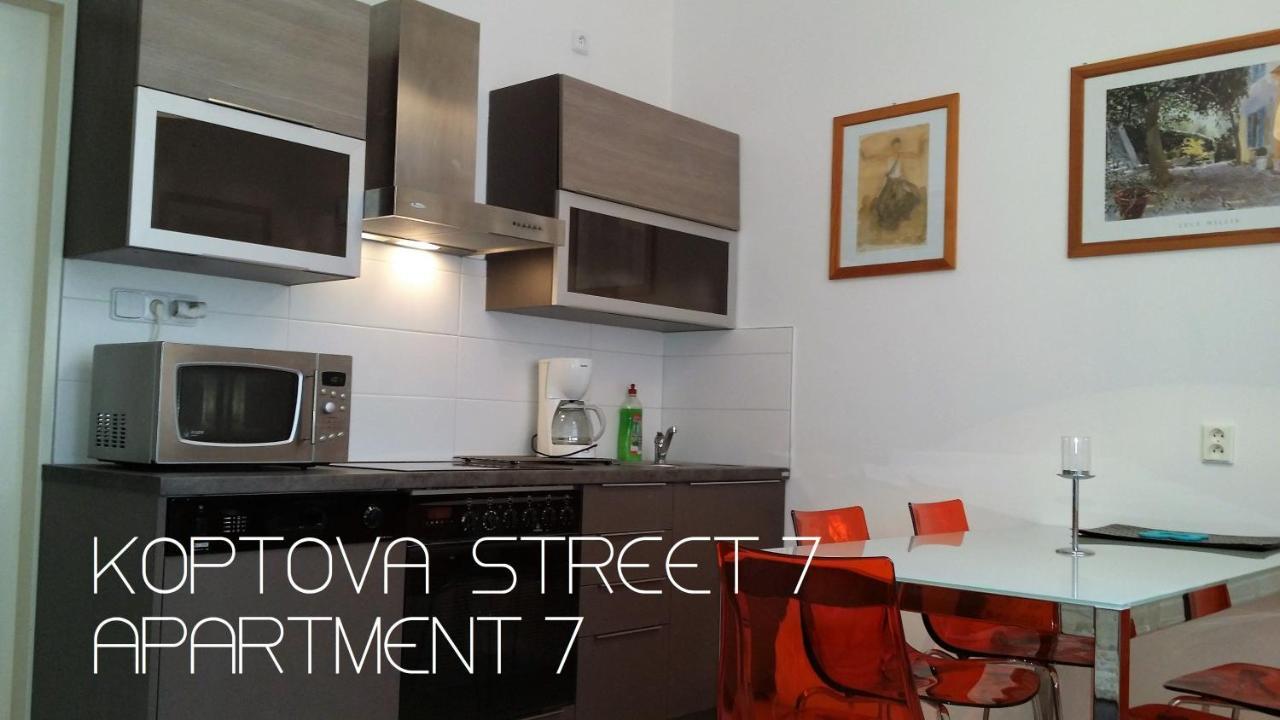 Holiday Apartments Karlovy Vary Esterno foto